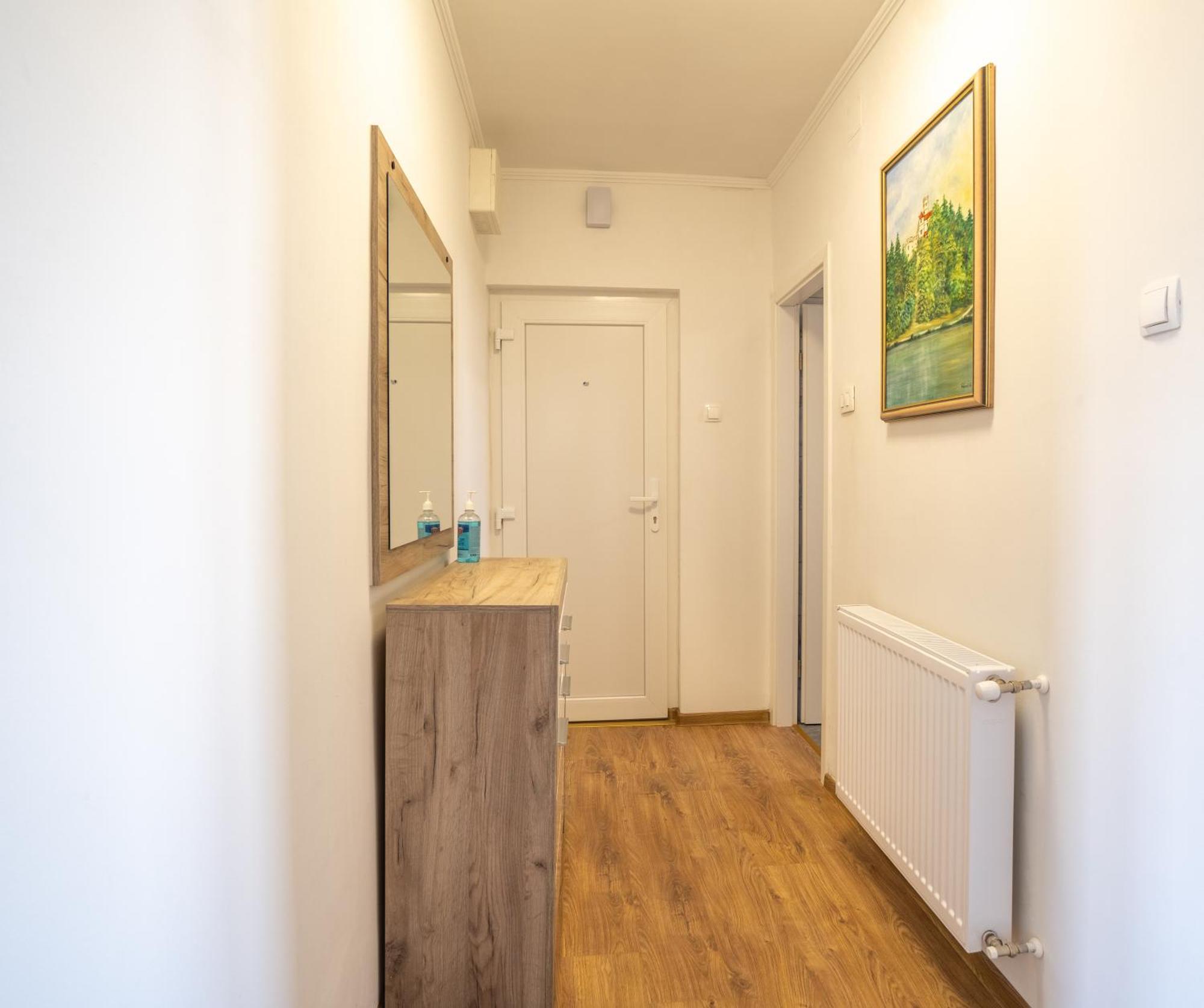 Apartman Josip กอสปิช ภายนอก รูปภาพ